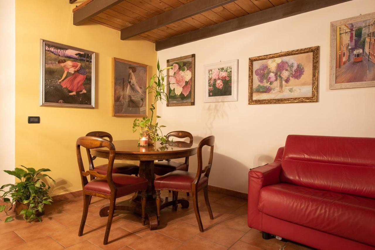 Corte Degli Estensi, Romantica Mansardina Ferrara Exteriör bild