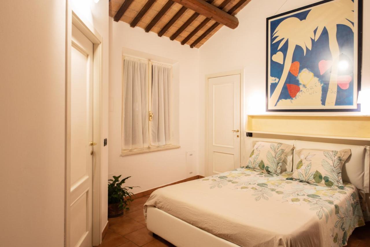 Corte Degli Estensi, Romantica Mansardina Ferrara Exteriör bild